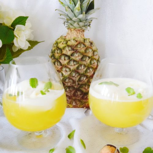 Pineapple Orange Sorbet Mimosas Best. Mimosas. Ever. Easy Cocktail Recipes for Mother's Day Brunch