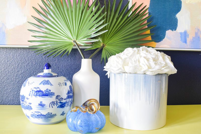 decorating with blue and white chinoiserie