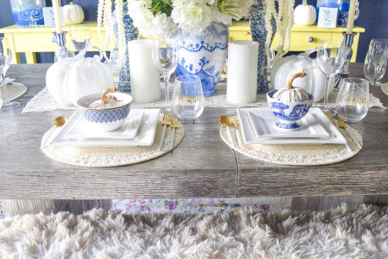 blue and white table setting ideas