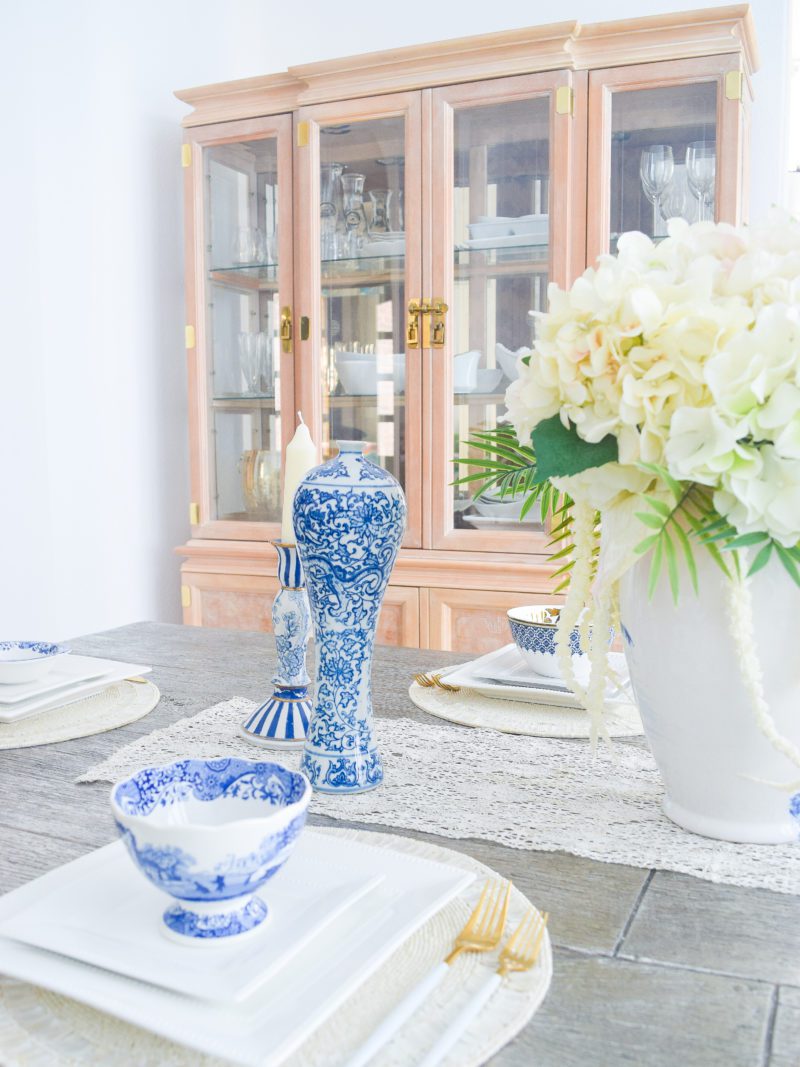 chinoiserie blue and white dishes