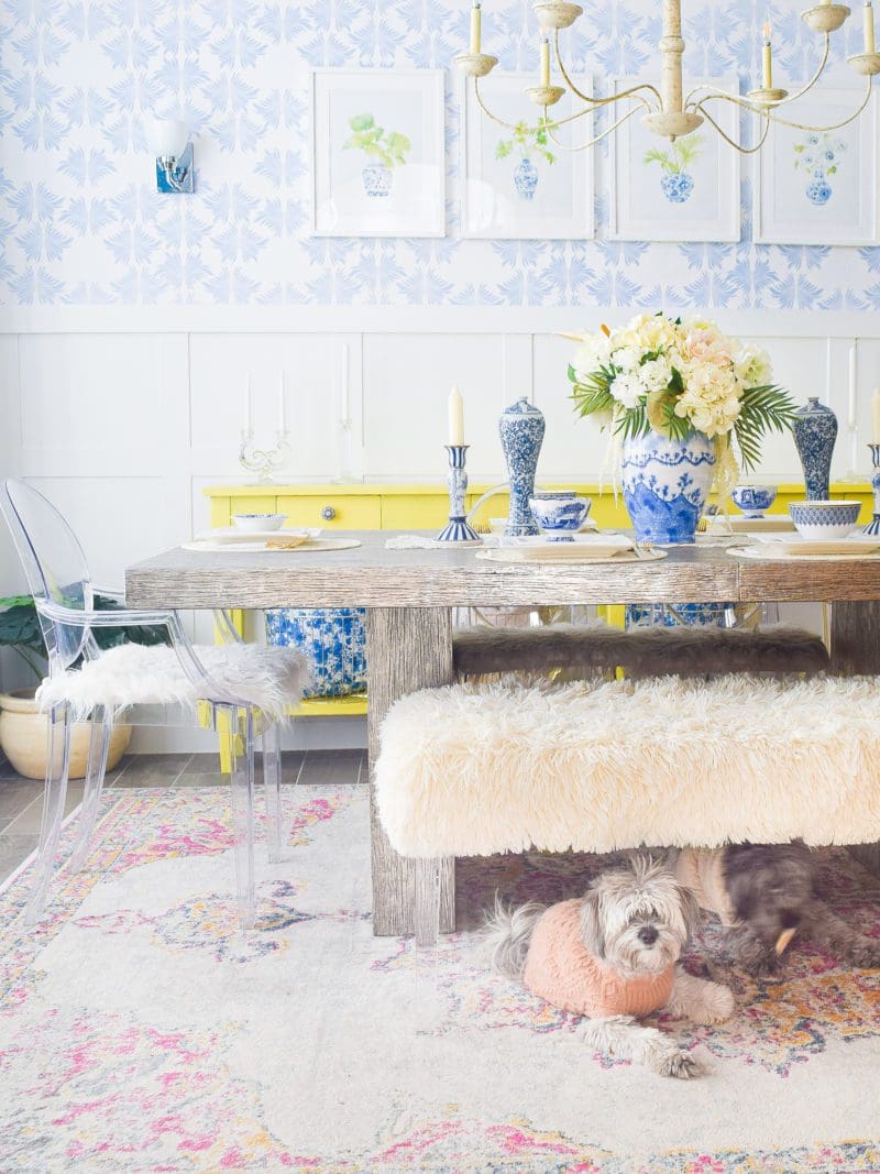 dining room with wallpaper