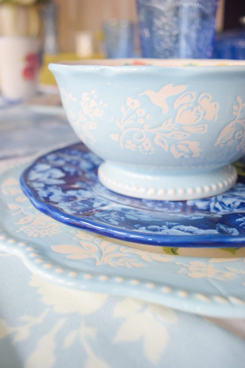 chinoiserie dinnerware