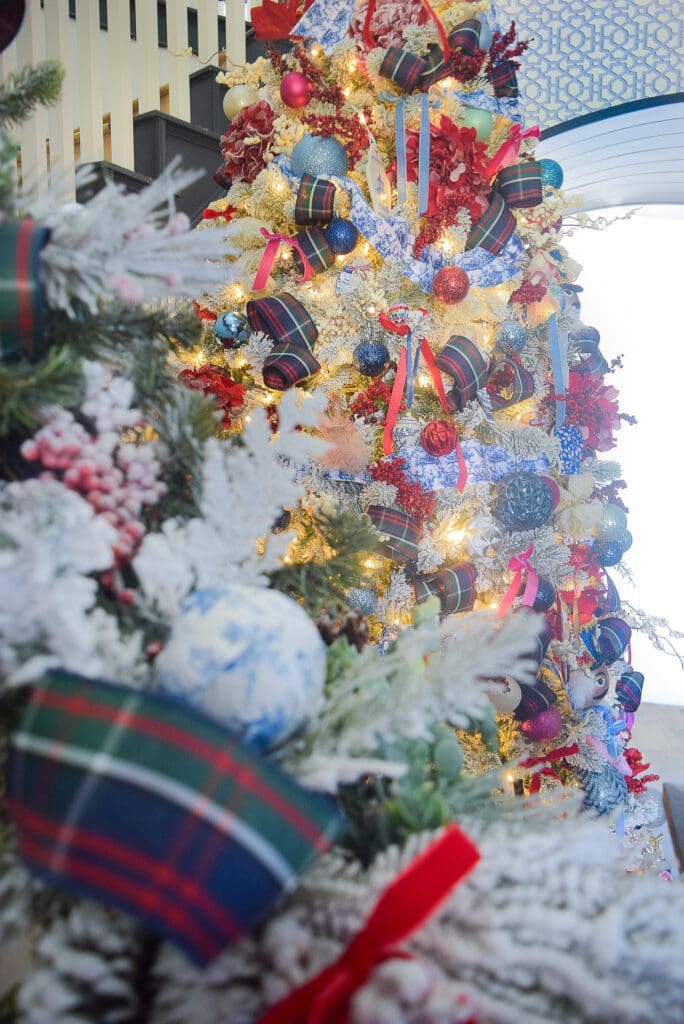 Grand Millennial Christmas Tree: Tartan, Blue and Red Chinoiserie Decorations